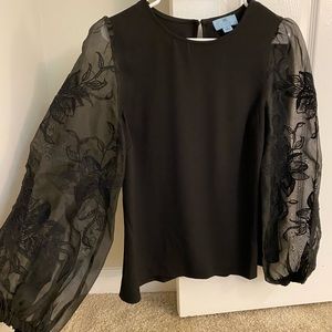 Black Flower Lace Balloon Blouse